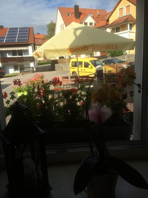 Zur Krone Wolfsegg المظهر الخارجي الصورة
